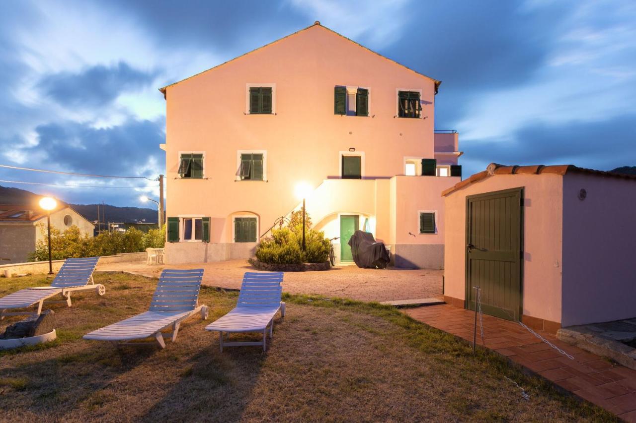 Villa Zafferano Suites チェッレ・リーグレ エクステリア 写真