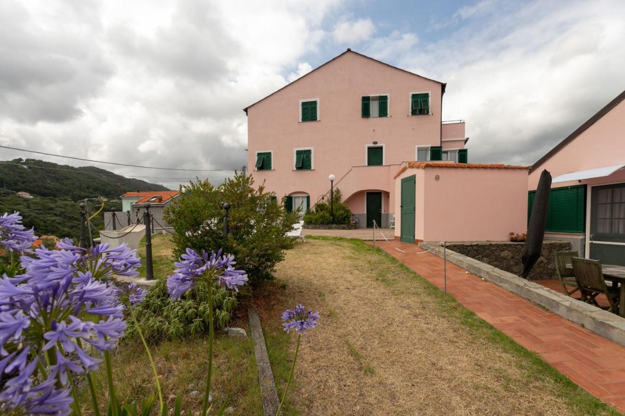 Villa Zafferano Suites チェッレ・リーグレ エクステリア 写真