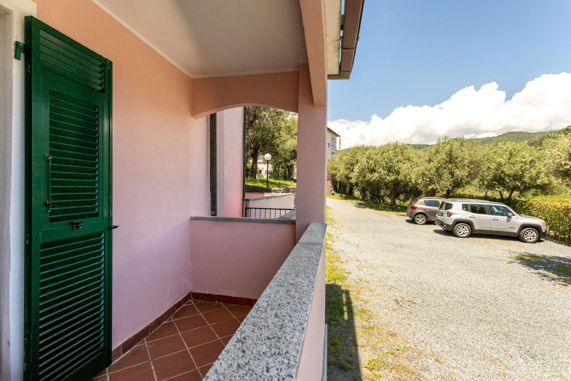 Villa Zafferano Suites チェッレ・リーグレ エクステリア 写真