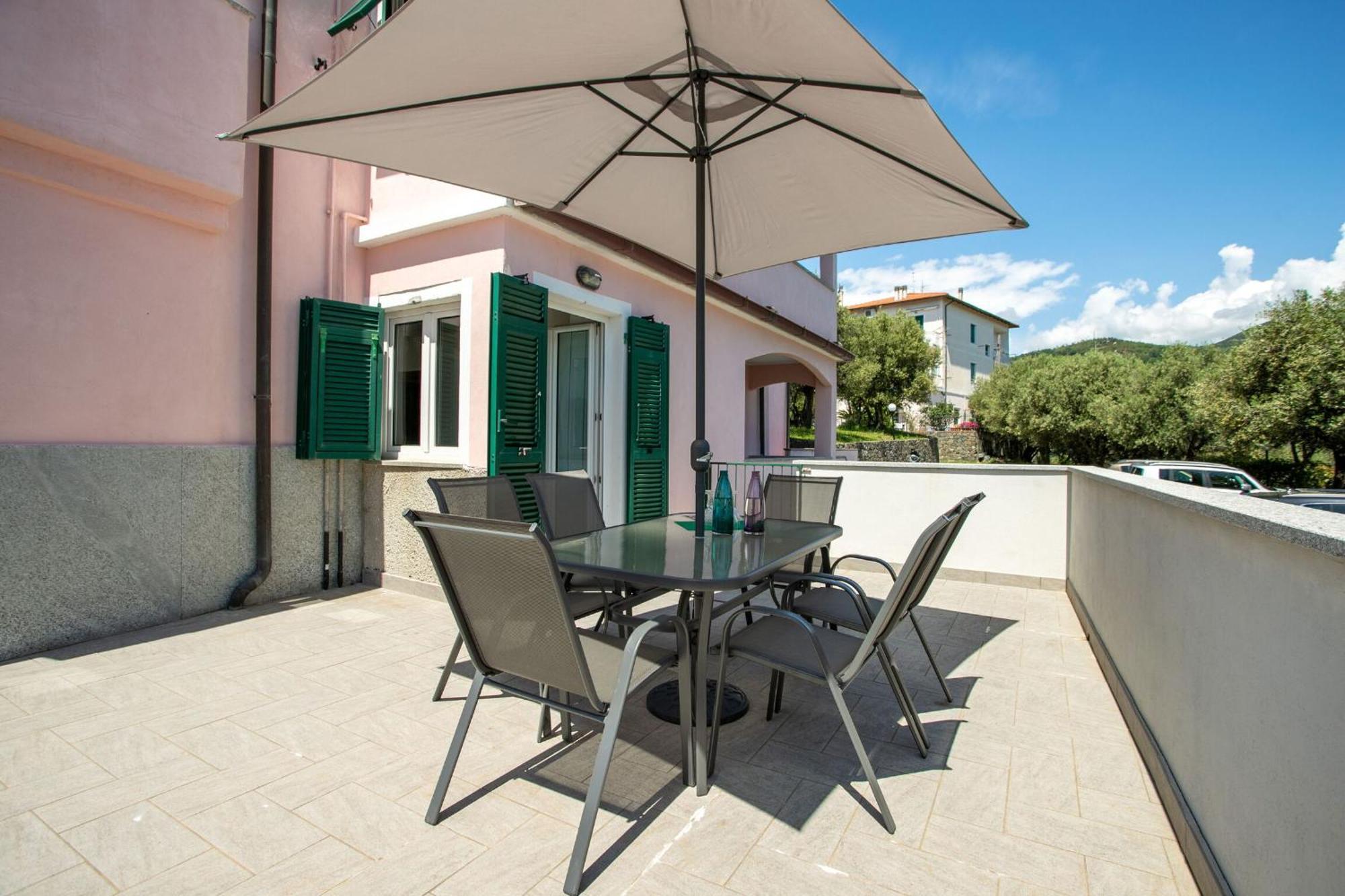 Villa Zafferano Suites チェッレ・リーグレ エクステリア 写真